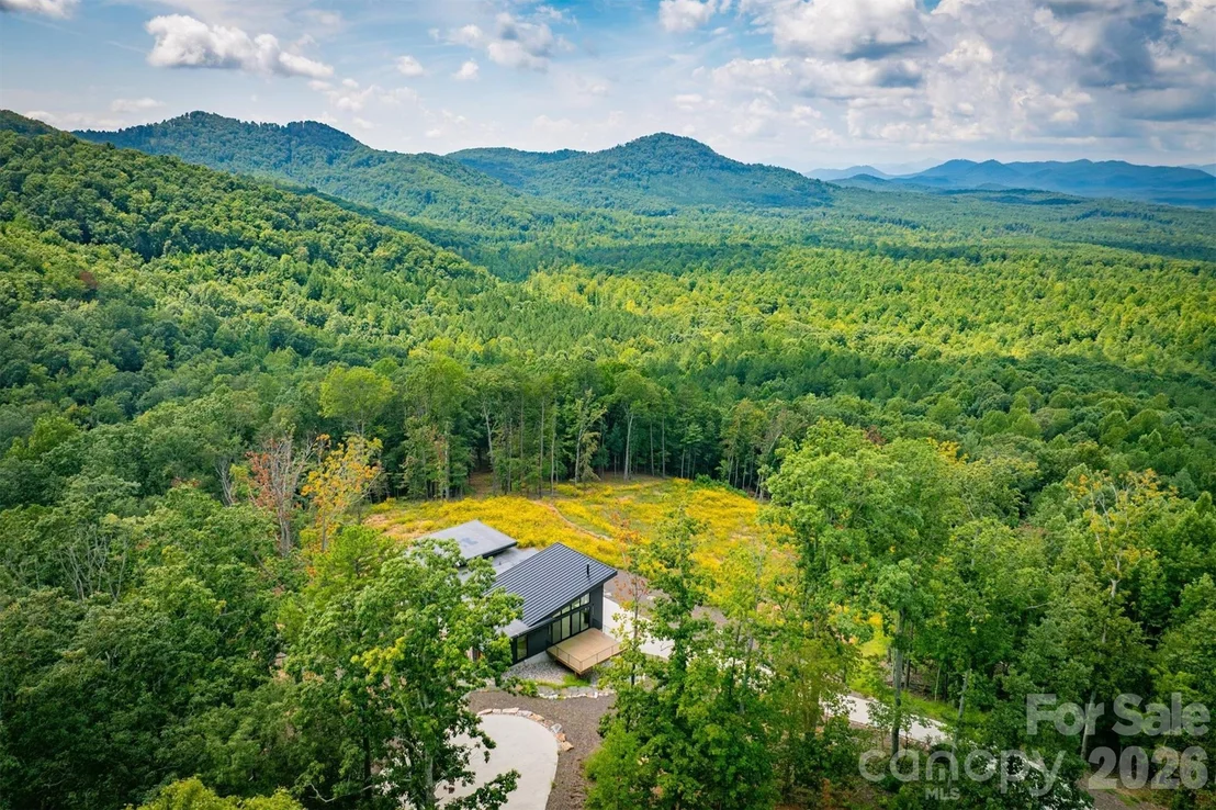Photo of 463 Summit Trail