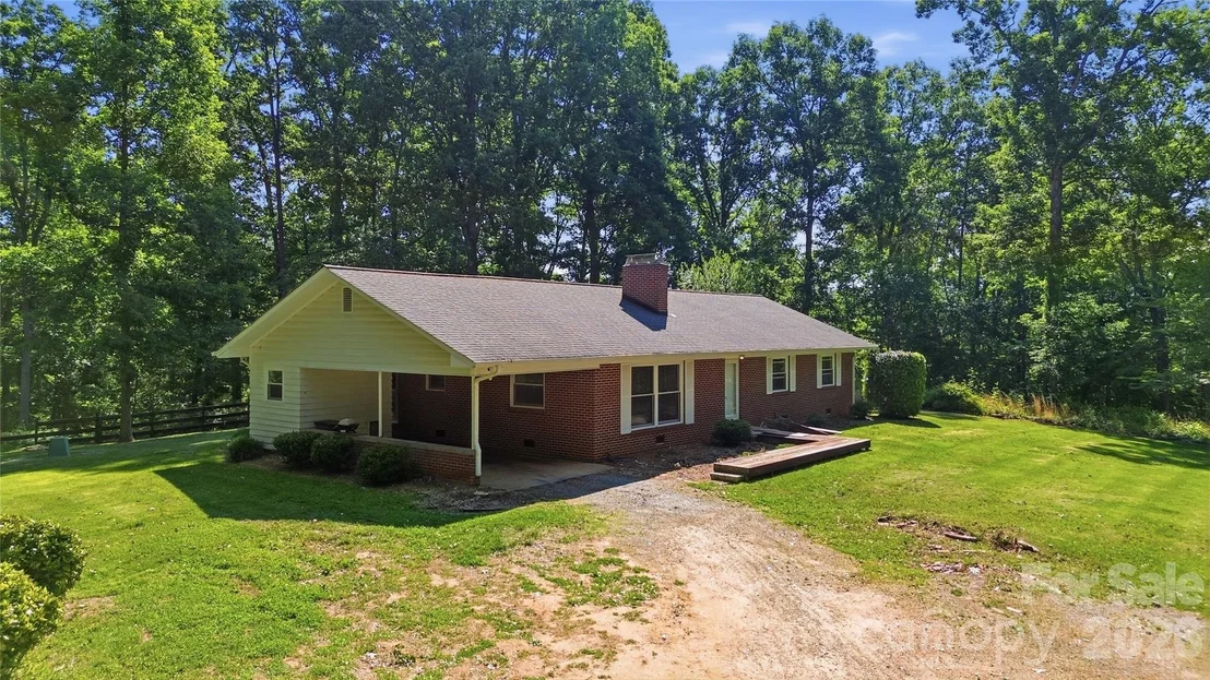 Photo of 4411 US 221 Highway