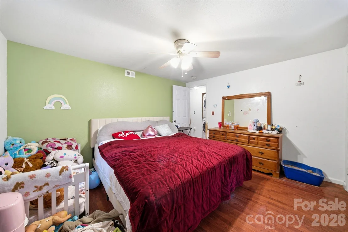 Photo of 307 Beverly Avenue