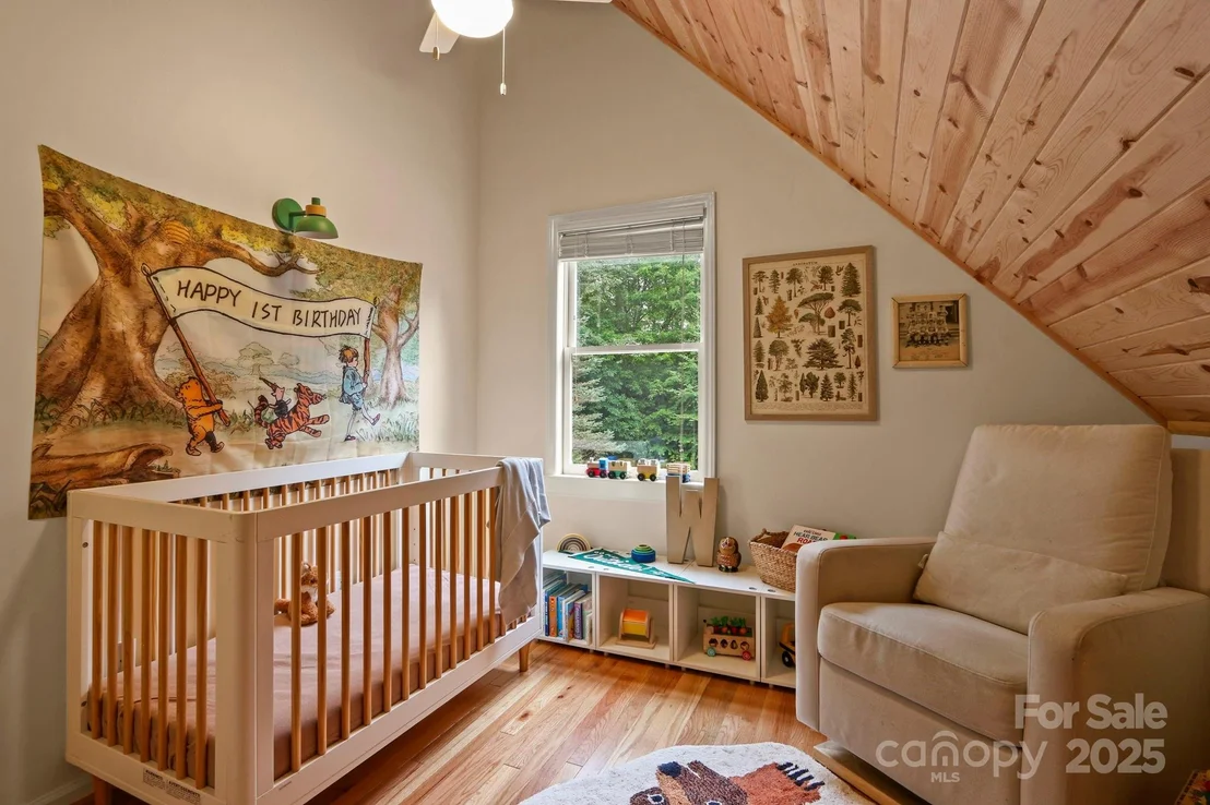 Photo of 127 Boulder Lane