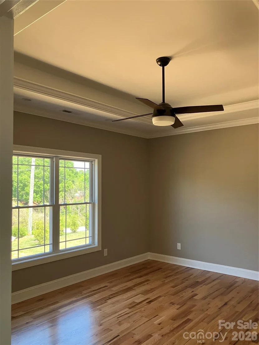 Photo of 4952 Southview Drive
