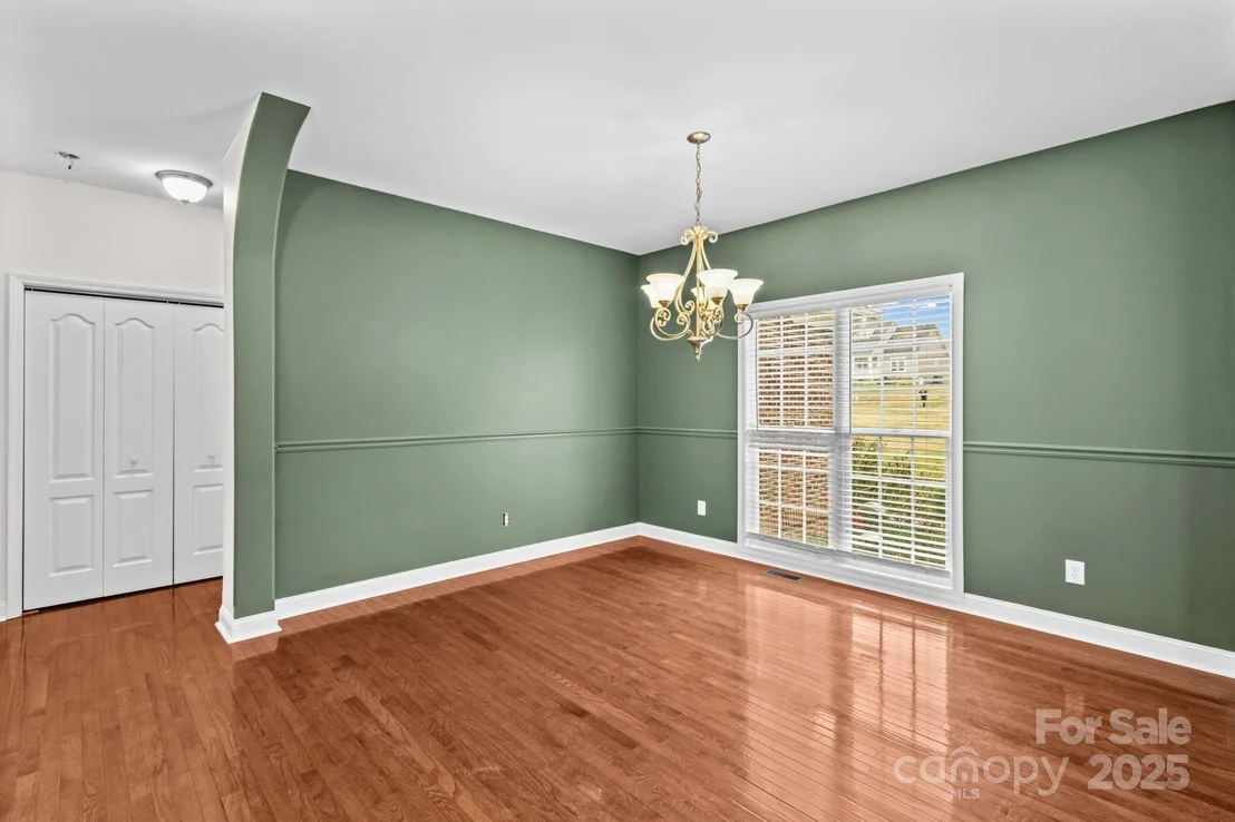 Photo of 415 Autumnlight Drive
