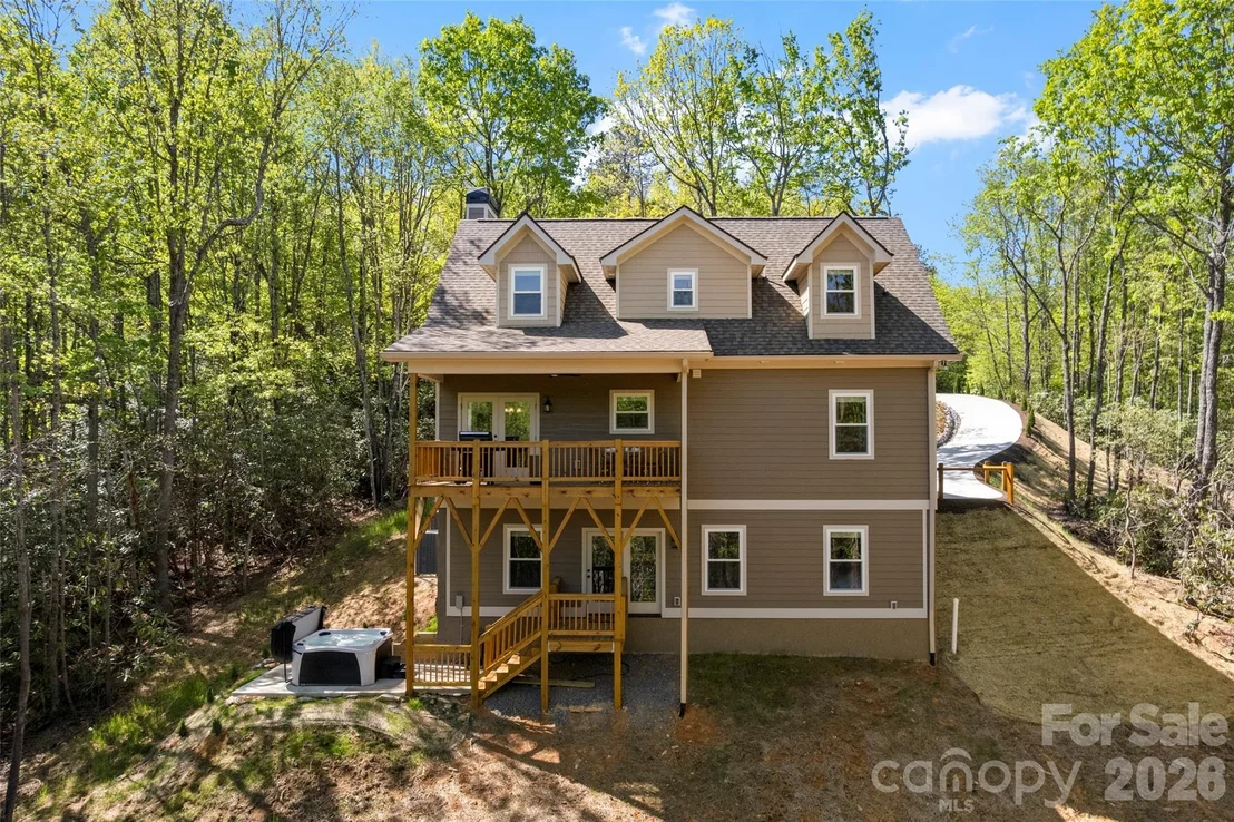 Photo of 233 Arcadia Falls Way