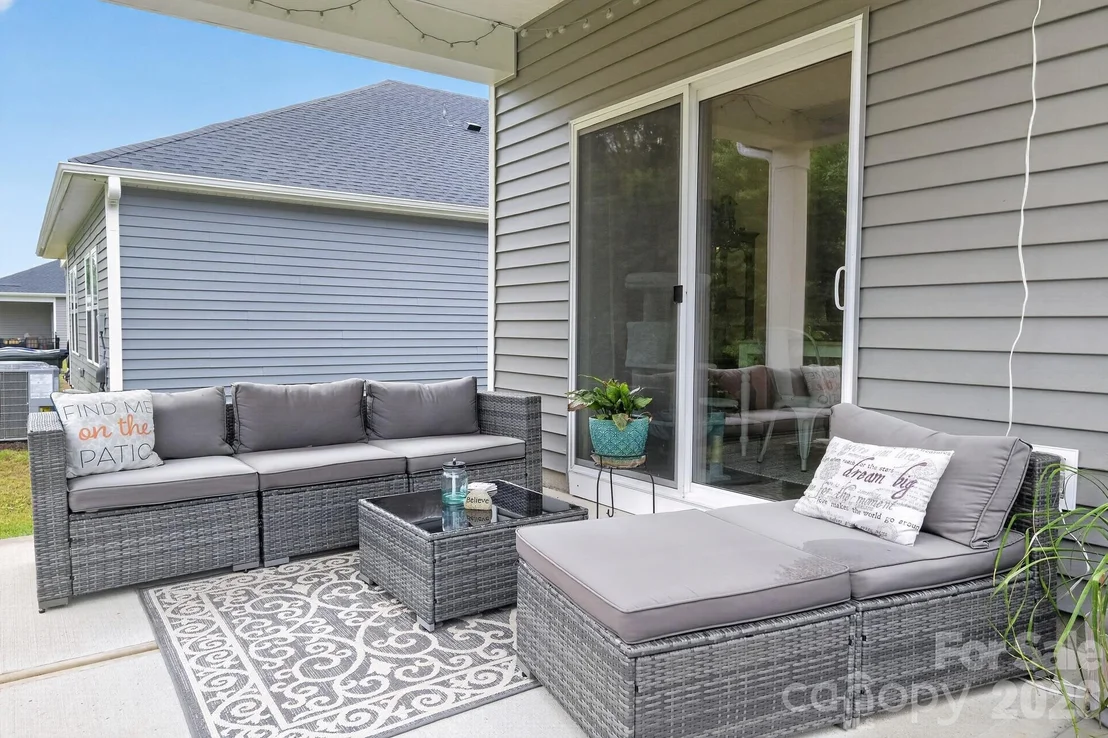 Photo of 1229 Morehead Drive