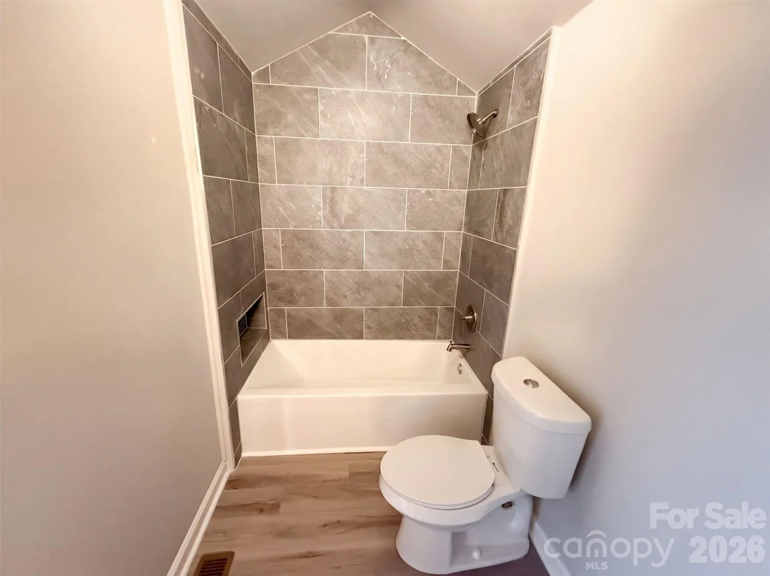 Photo of 103 Southside Circle