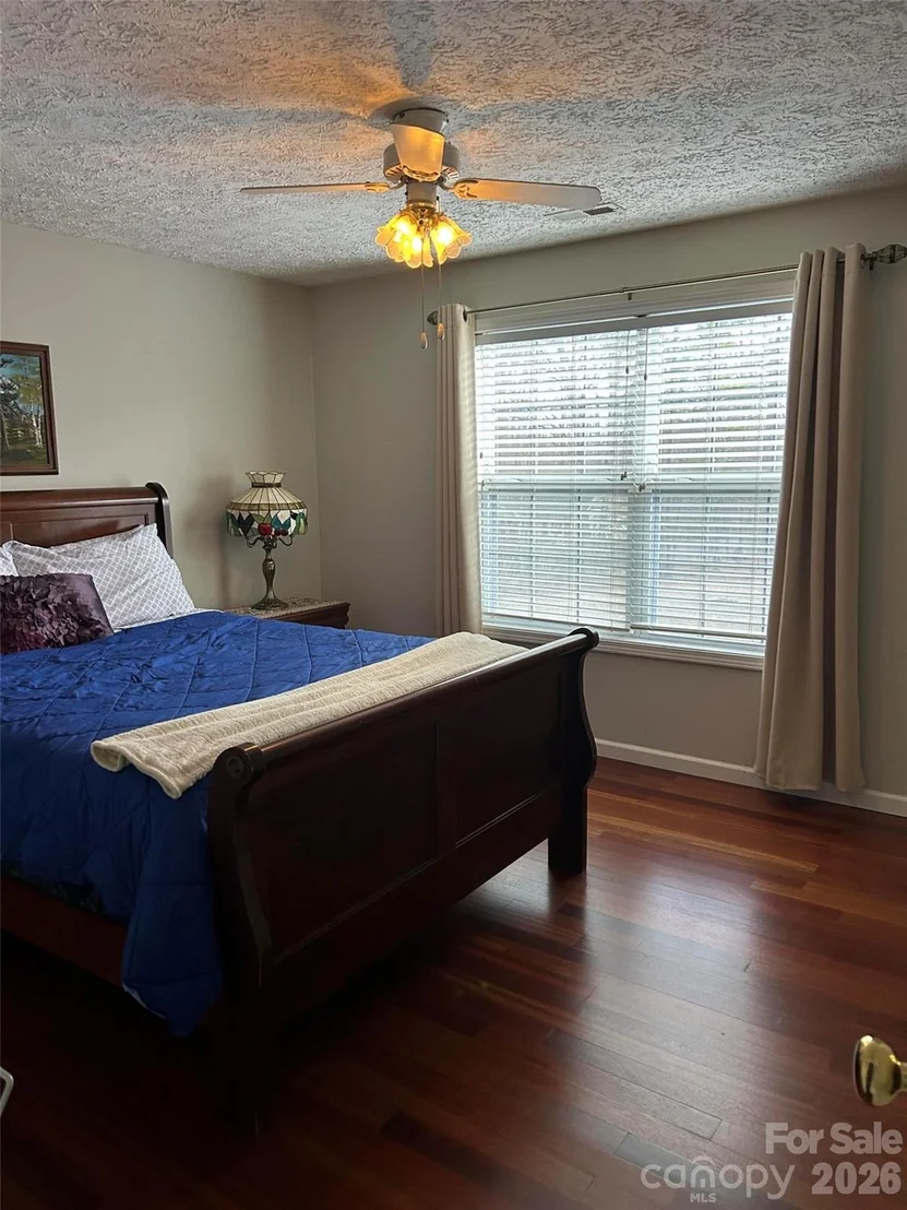 Photo of 323 Swamp Fox Drive