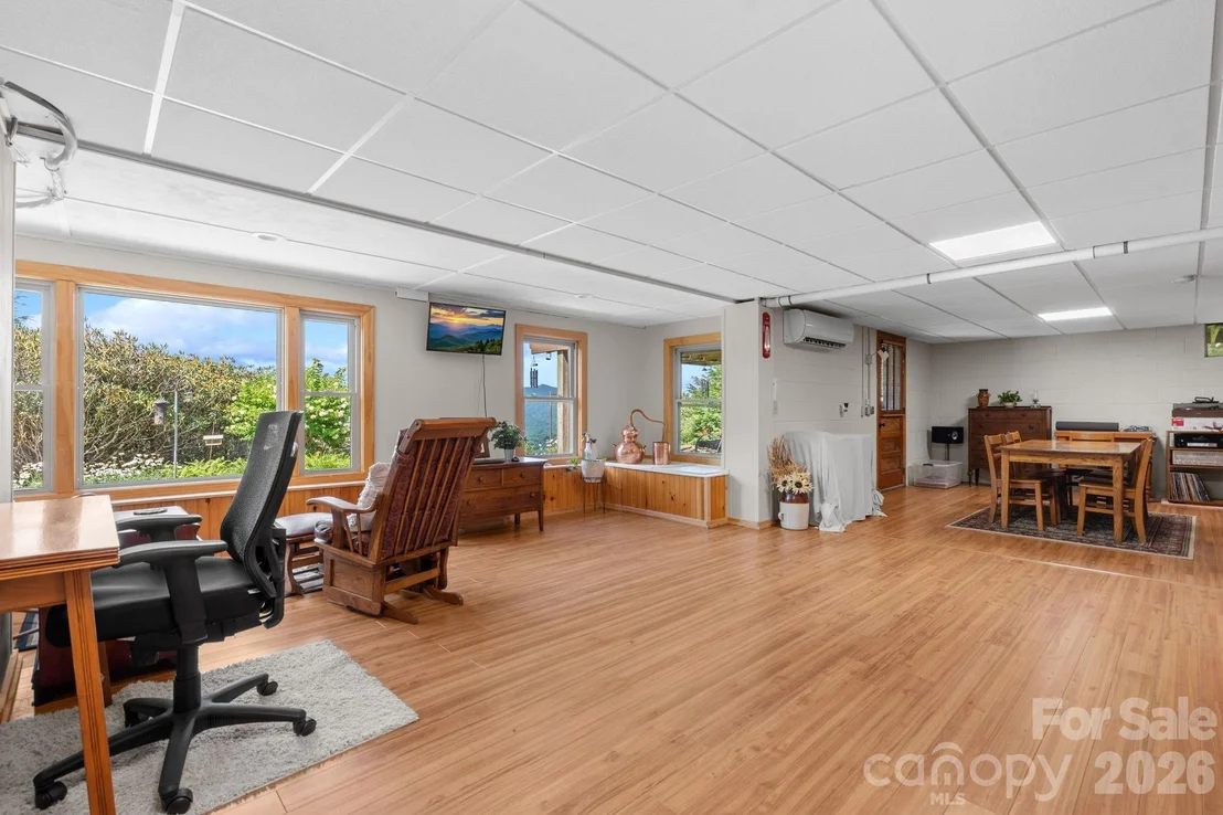 Photo of 1013 Perry Road