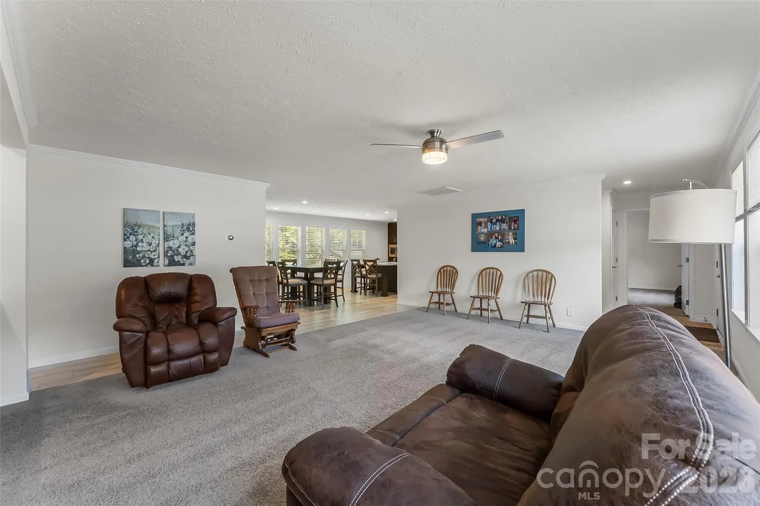 Photo of 1940 Eastbrook Circle
