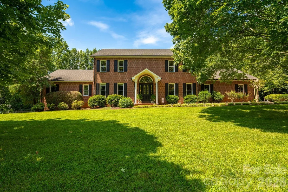 Photo of 1413 Windemere Lane