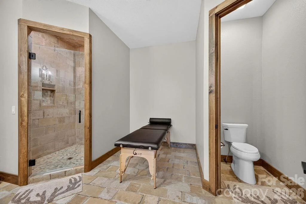 Photo of 1230 Asgi Trail