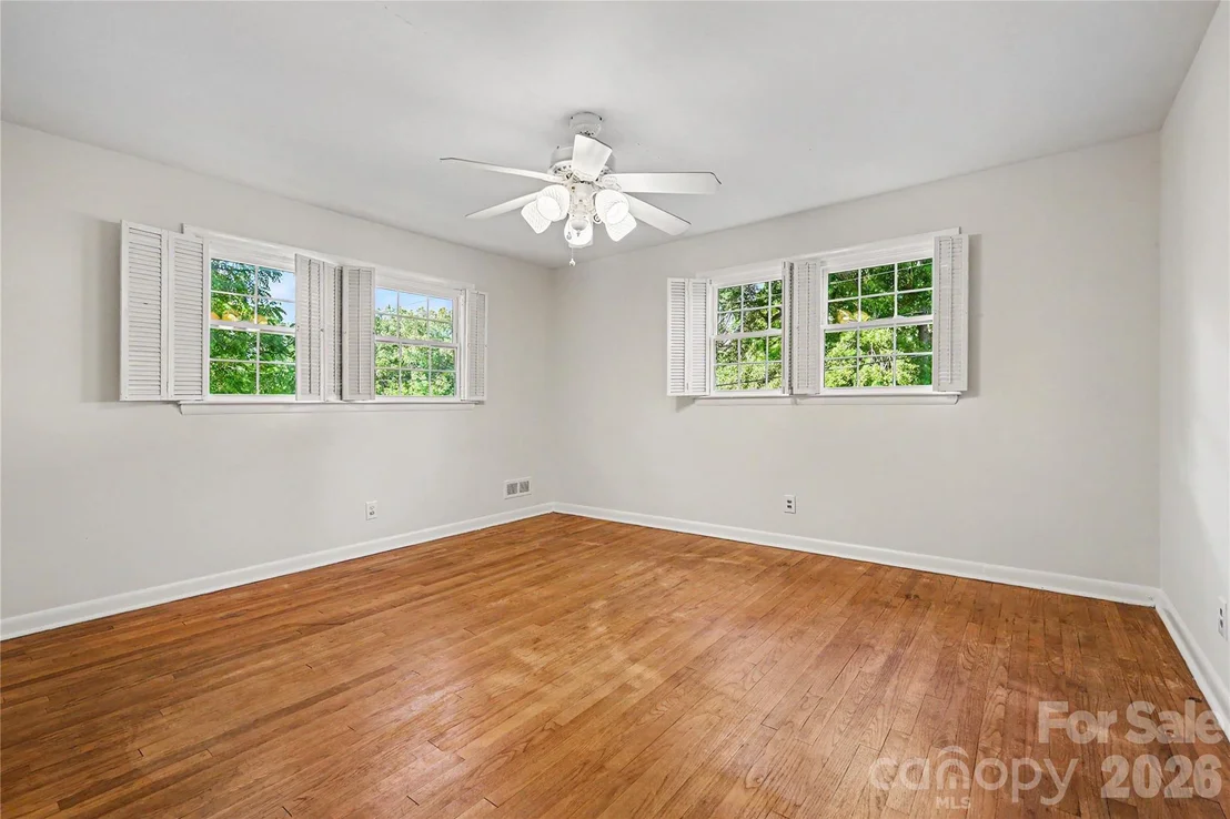Photo of 211 Windsor Drive