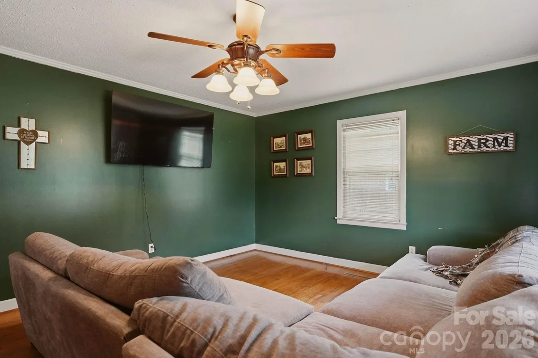 Photo of 112 Brookside Drive