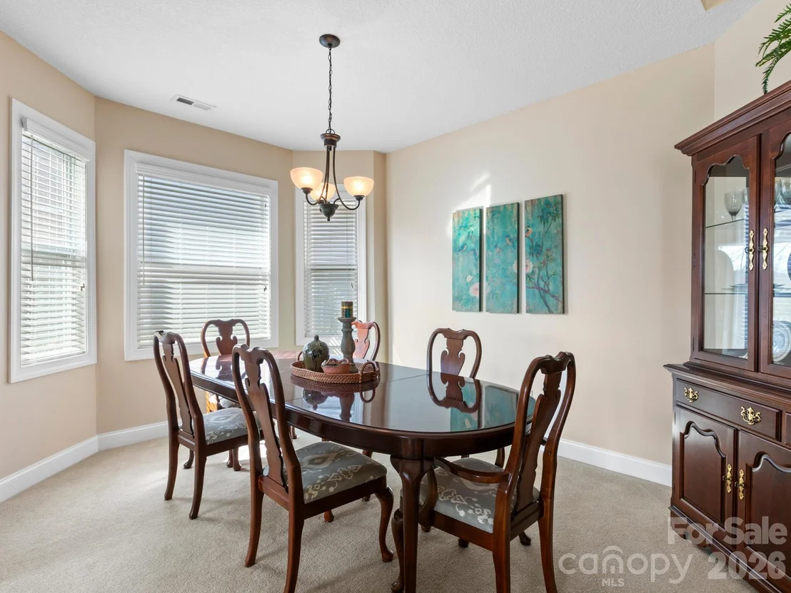 Photo of 7 Eagle Creek Trail S