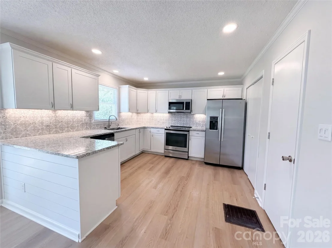 Photo of 609 Ginger Drive