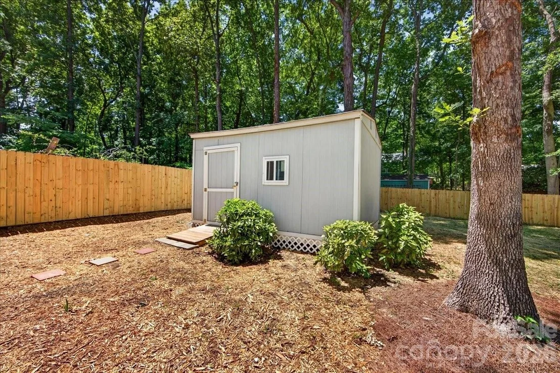 Photo of 6018 Donegal Drive
