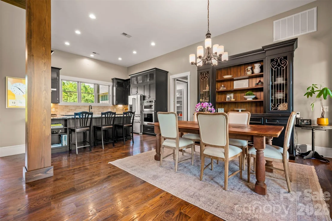 Photo of 398 Mapleton Lane