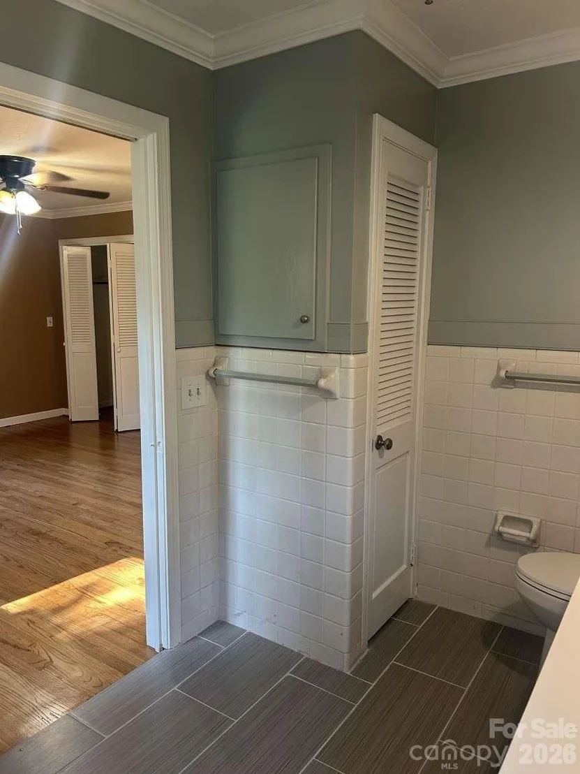 Photo of 1225 Pinebrook Circle