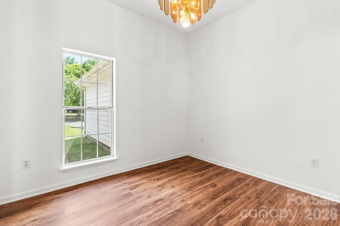 Photo of 739 Oakbluff Circle
