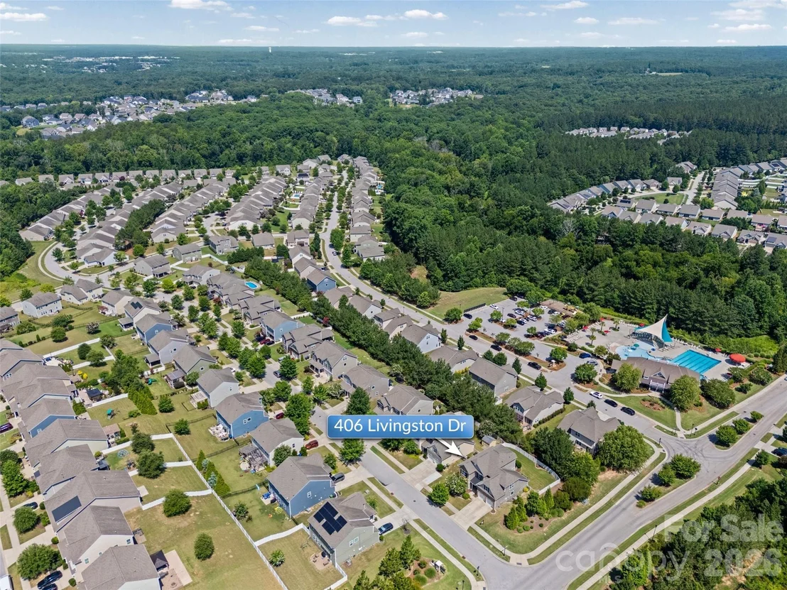 Photo of 406 Livingston Drive