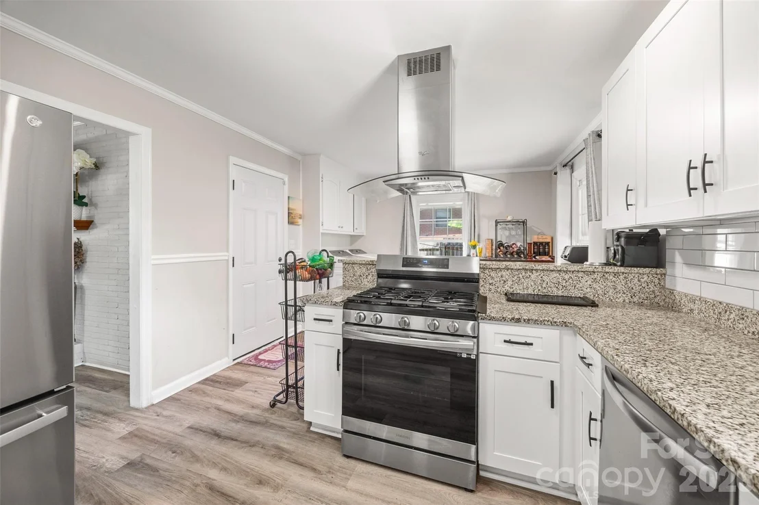 Photo of 2323 Hedgewood Circle