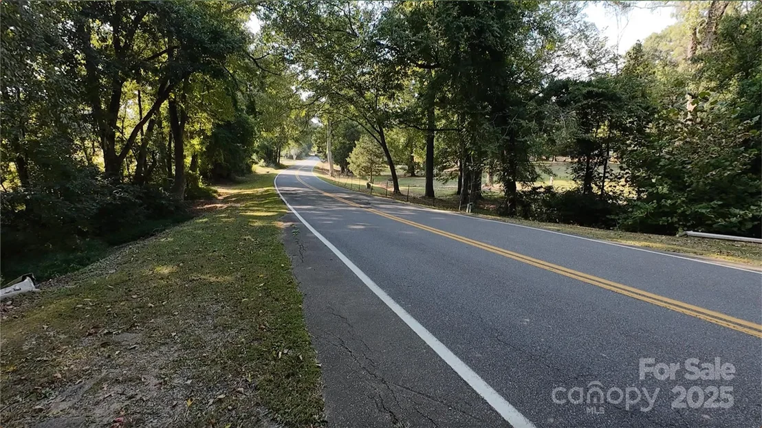 Photo of 3943 Walker Road
