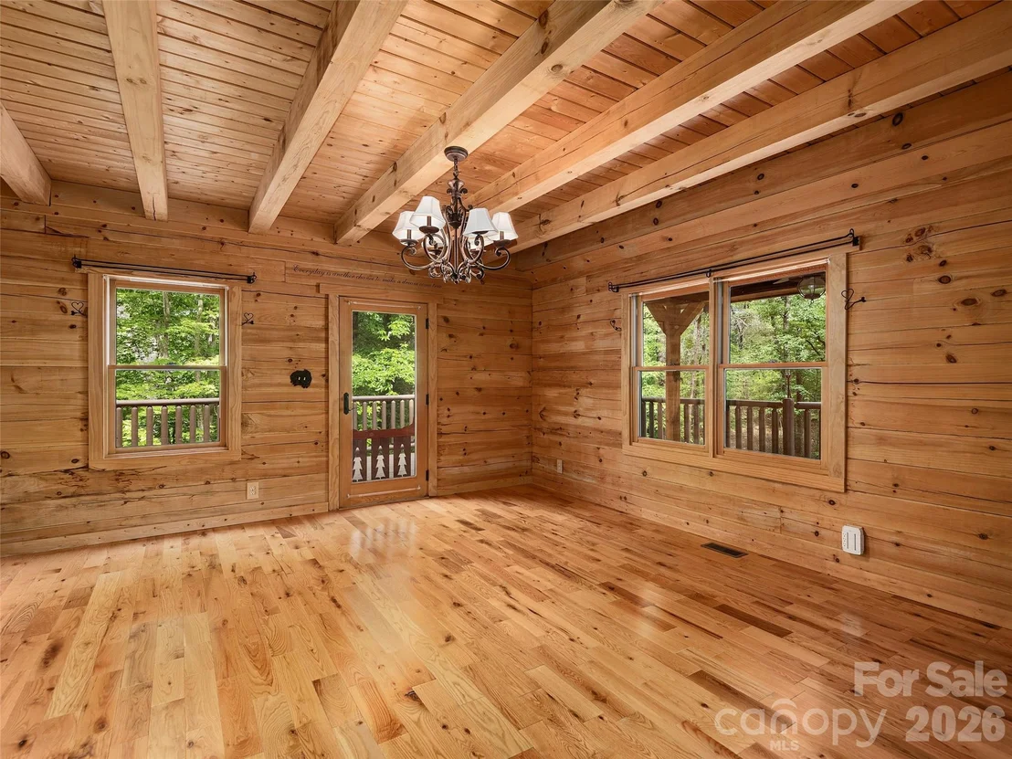 Photo of 413 Green Hills Road