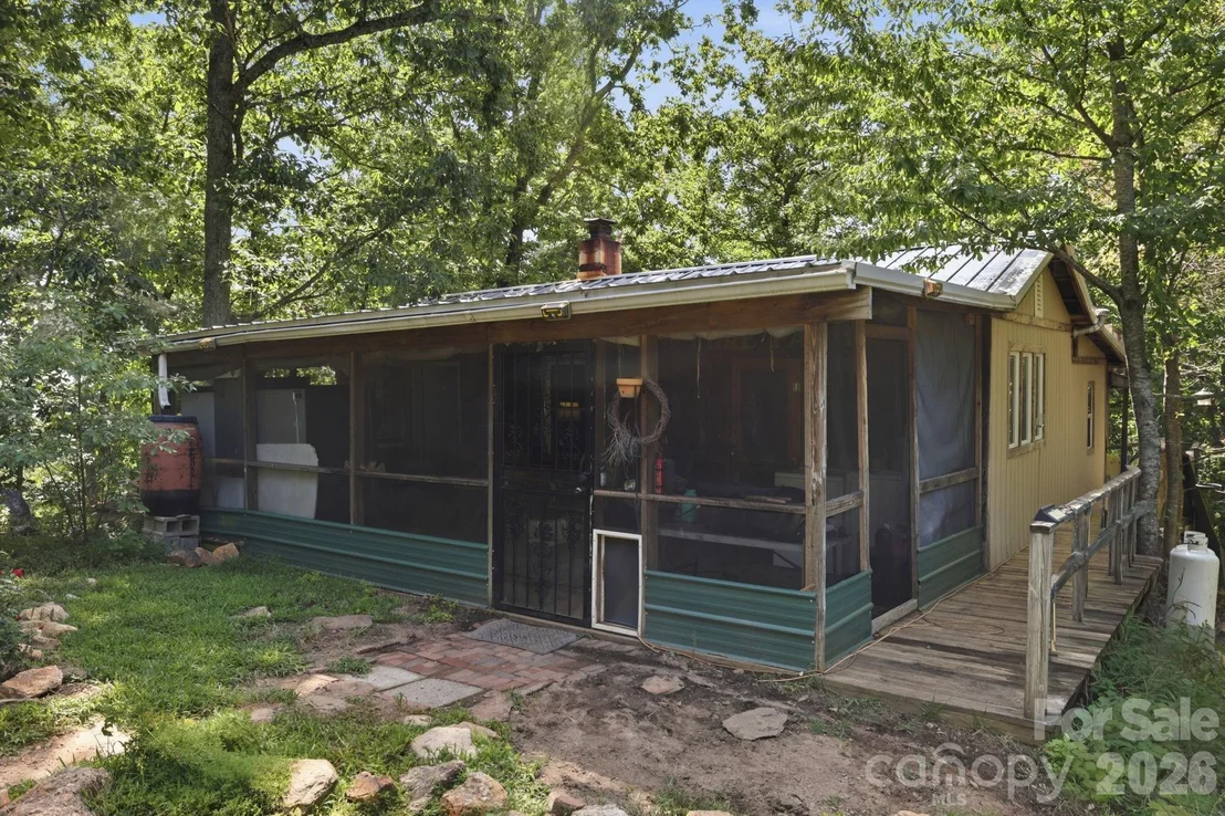 Photo of 464 Mason Road