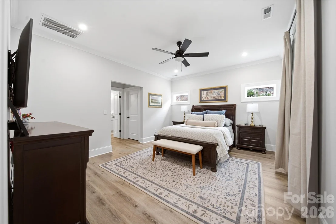 Photo of 531 Buckview Lane
