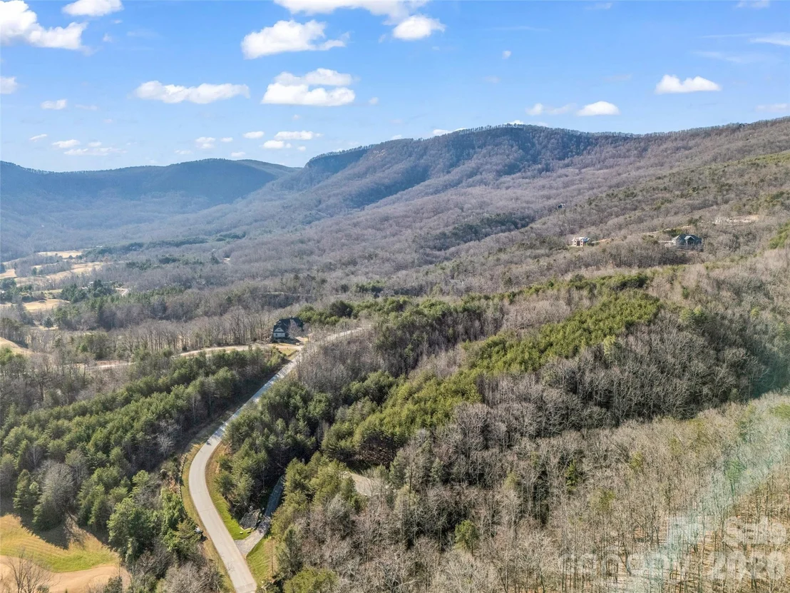 Photo of 61 Deep Gap Farm Road E
