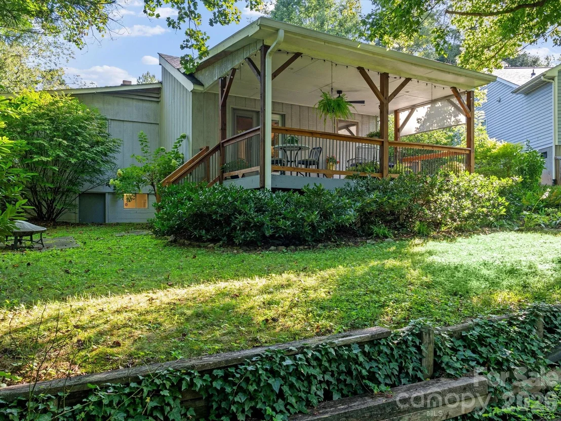 Photo of 110 Aurora Drive