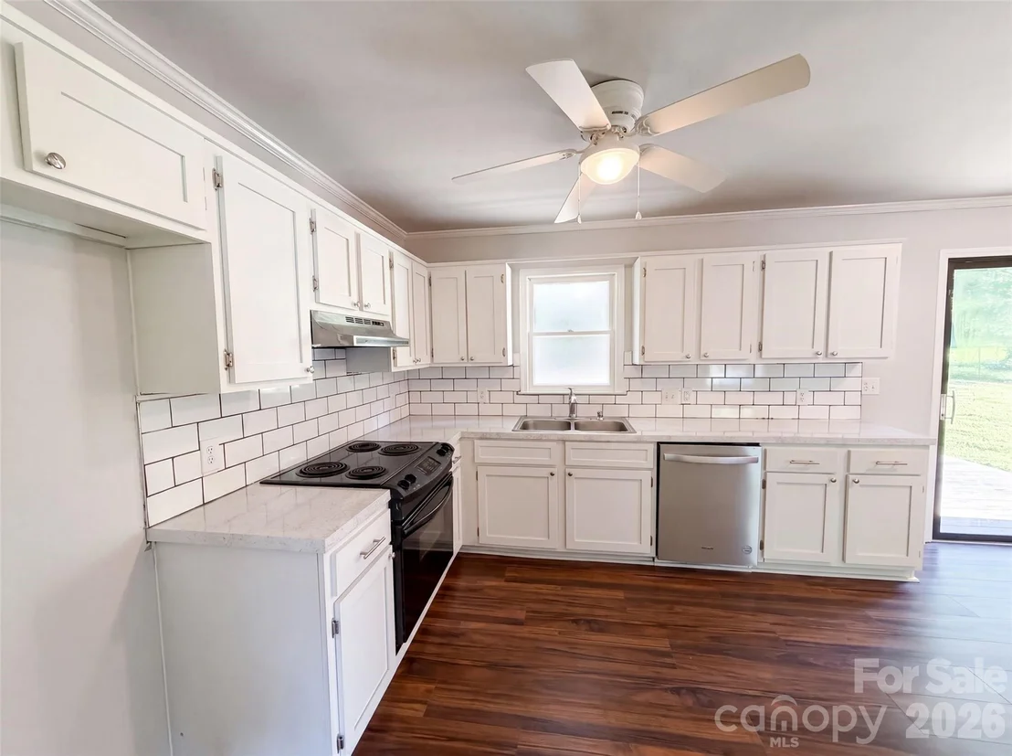 Photo of 120 Riley Road
