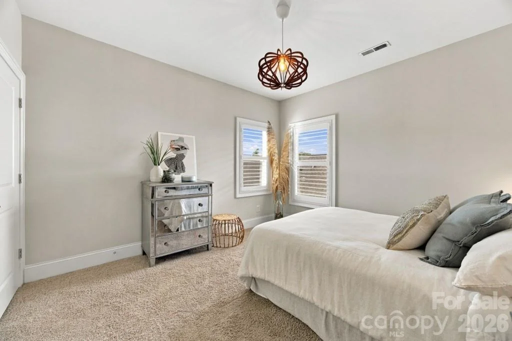 Photo of 720 Loretto Lane