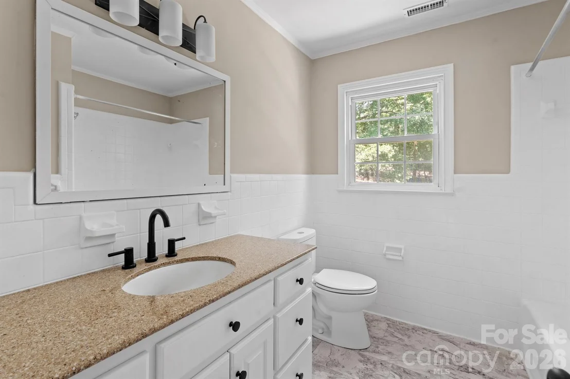 Photo of 755 Cumberland Circle