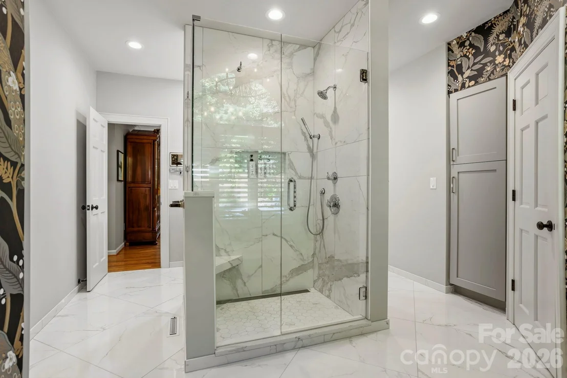 Photo of 308 Kenmure Drive