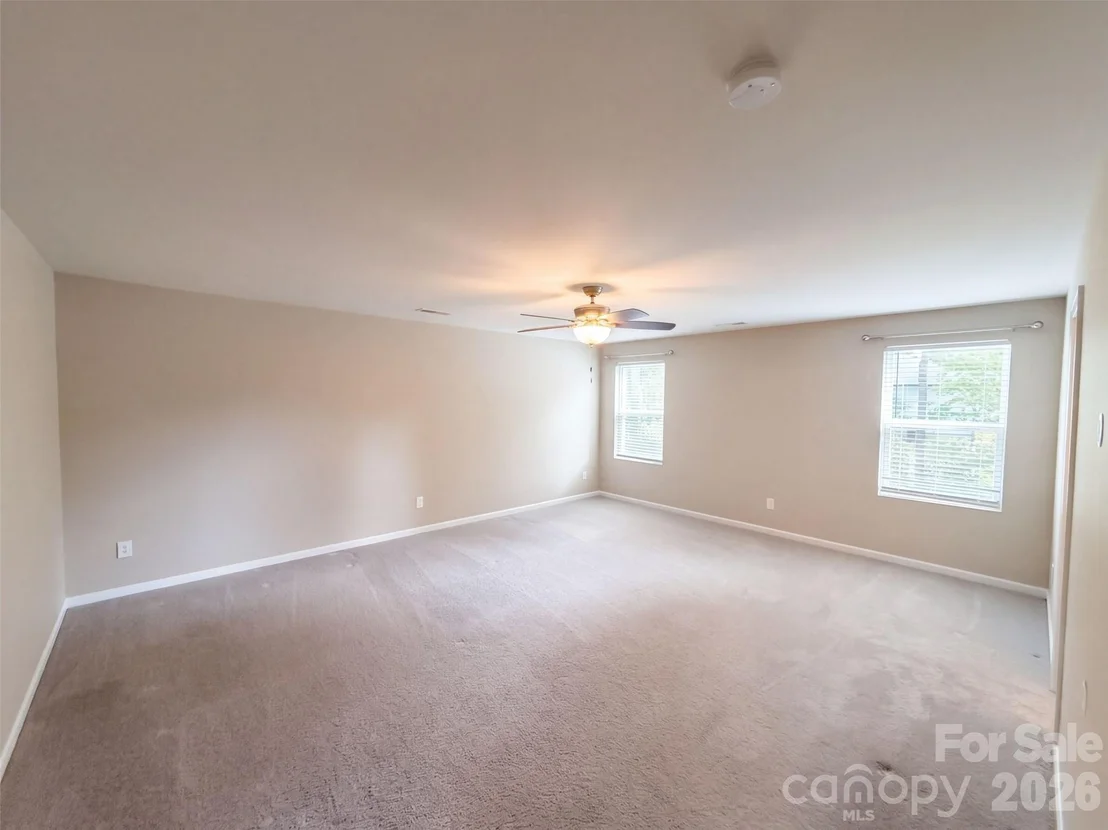 Photo of 838 Sorrel Lane