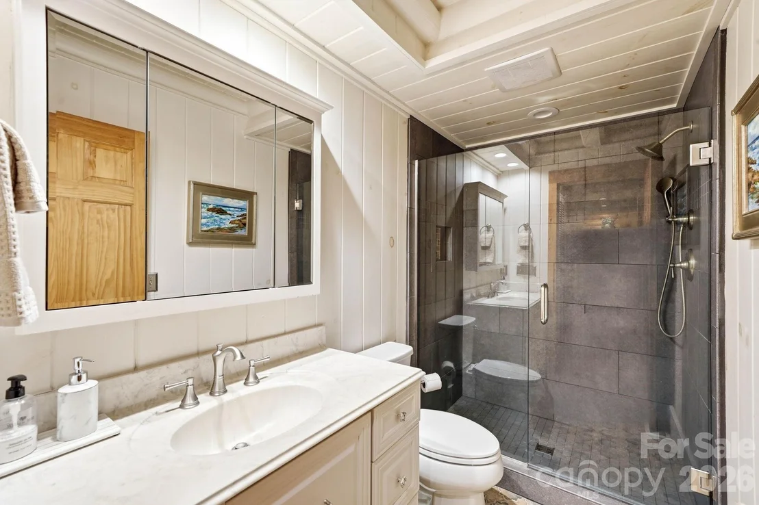 Photo of 16 Shadow Brook Drive