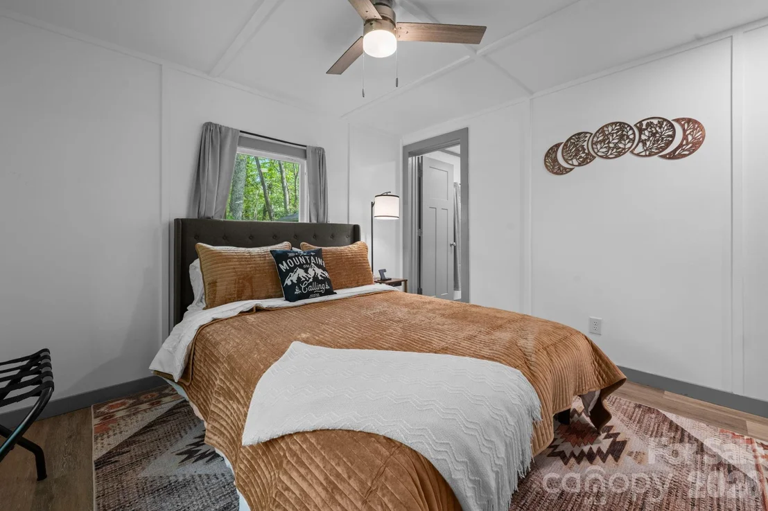 Photo of 1426 Rainbow Trail