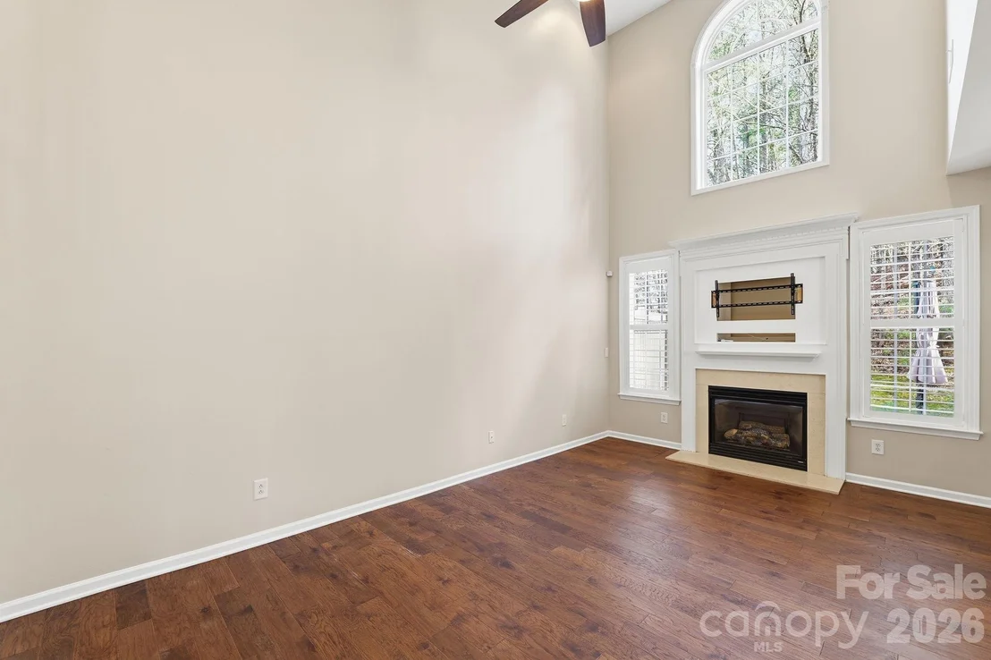 Photo of Unit 252 at 719 Deerbrook Lane