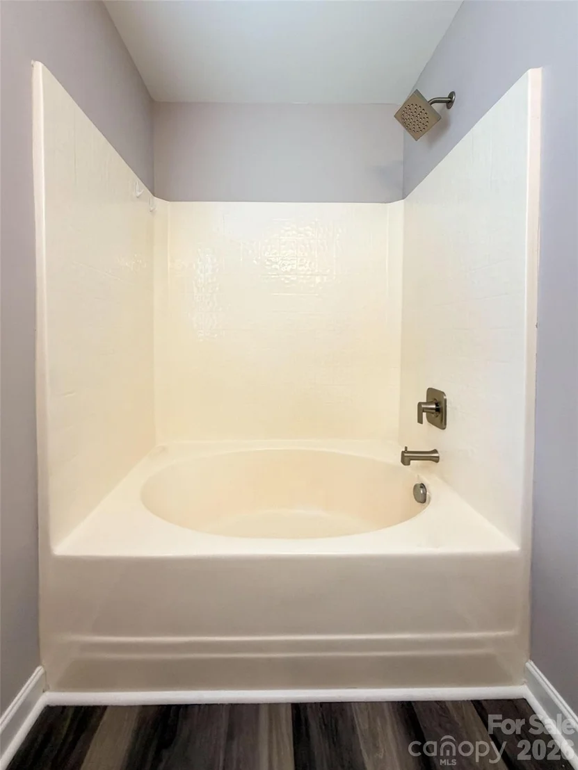 Photo of 1110 Helms Road