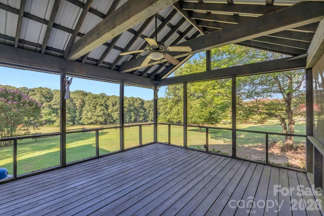 Photo of 244 Chapman Road