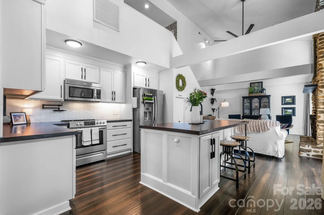 Photo of 1314 Shirebourn Drive