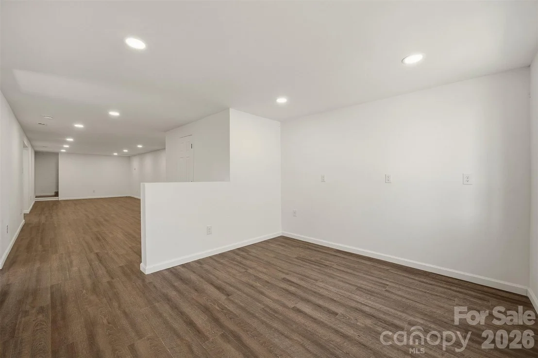 Photo of 223 W Park Drive
