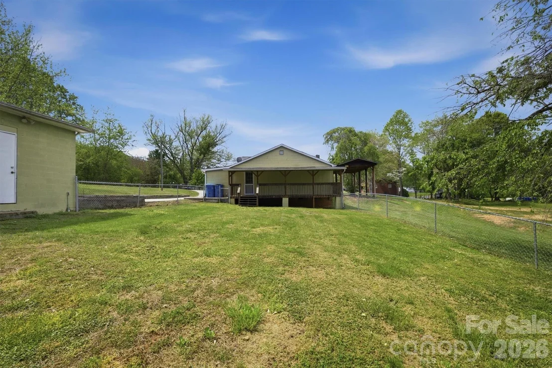 Photo of 2566 Andrews Circle