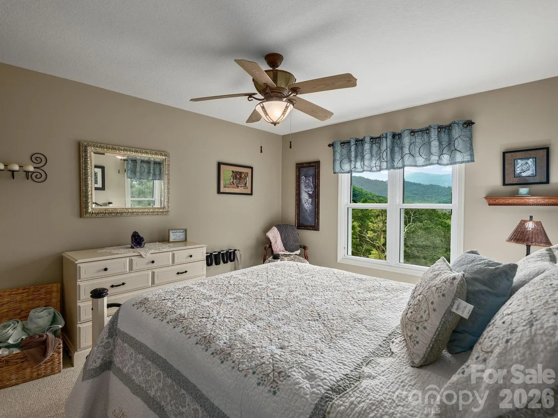 Photo of 24 Nesbitts Olde Farm Road