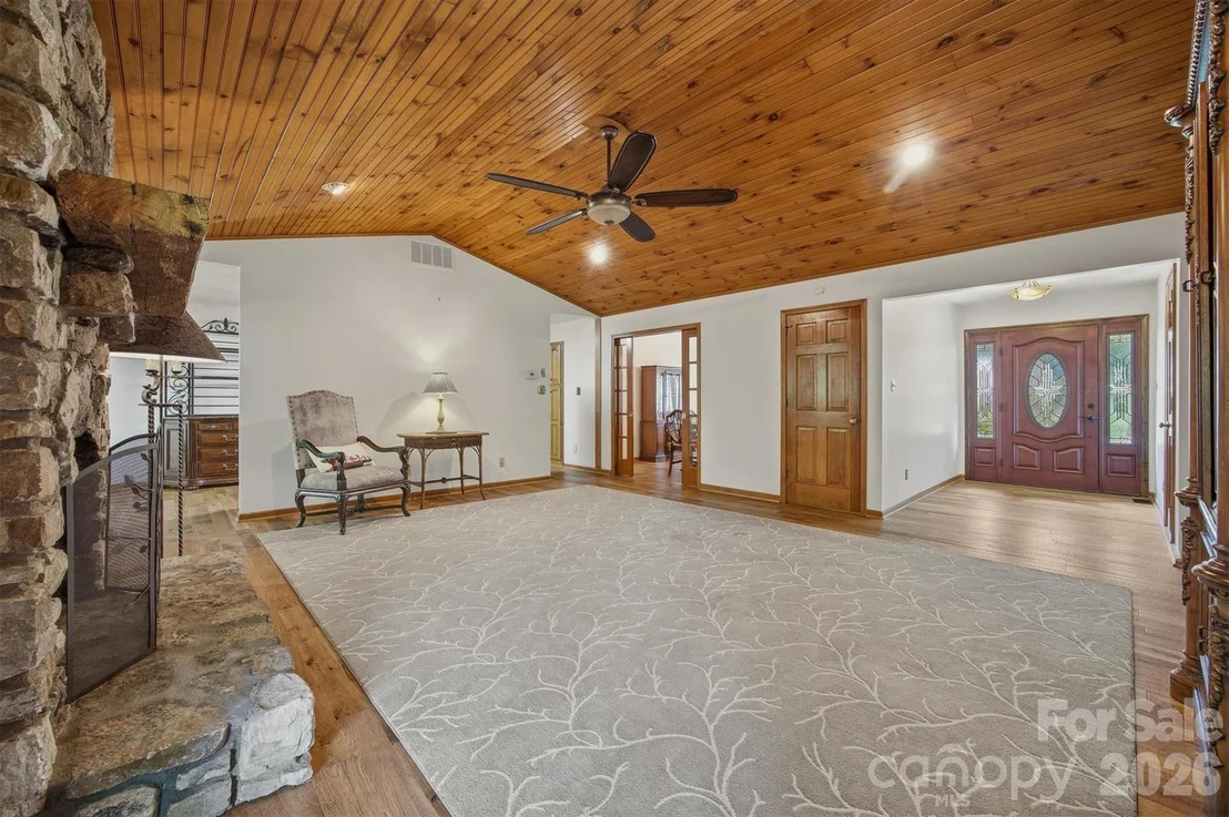 Photo of 232 Westwood Drive