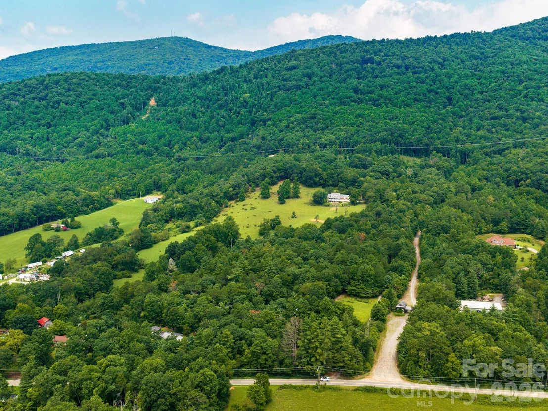 Photo of 24 Nesbitts Olde Farm Road