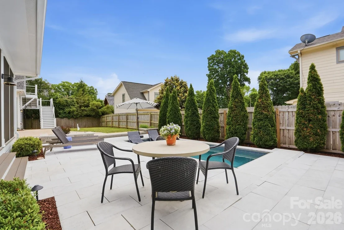 Photo of 2501 Marshall Place