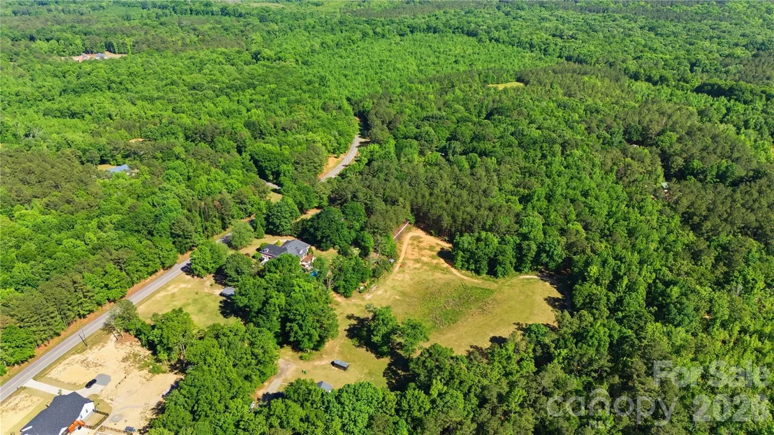 Photo of 417 Sessions Road