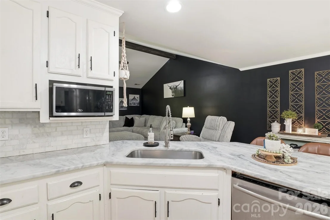 Photo of 1739 Westbrook Road
