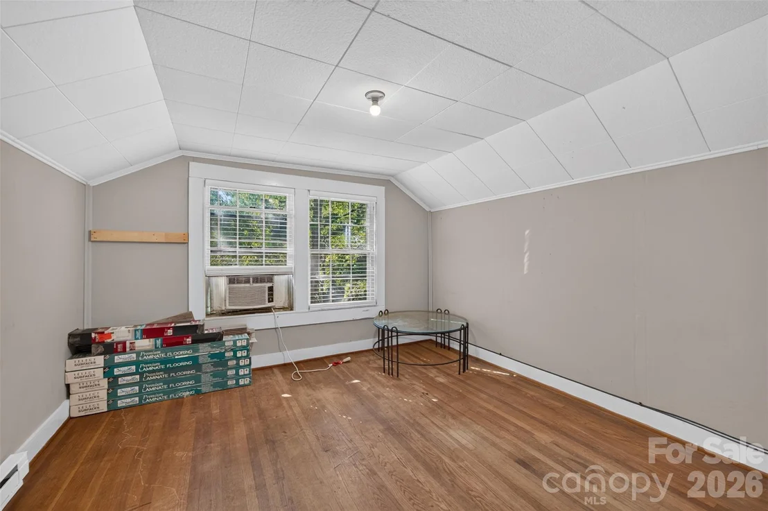 Photo of 1829 3rd Street NE